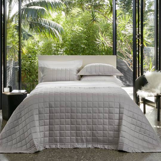 Baksana - Allure Comforter Set - Lunar