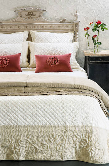 Bianca Lorenne Amboise Bedspread