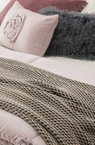 Bianca Lorenne Gubbio Knitted Throw