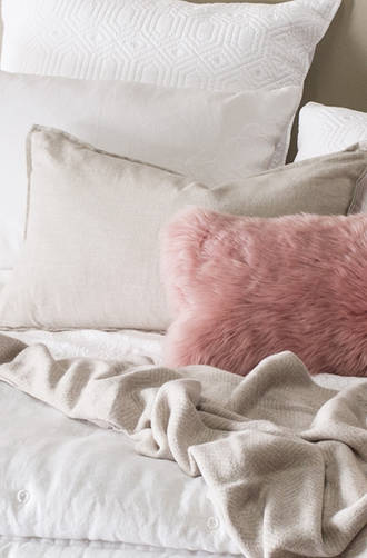 Bianca Lorenne Linni Cushion