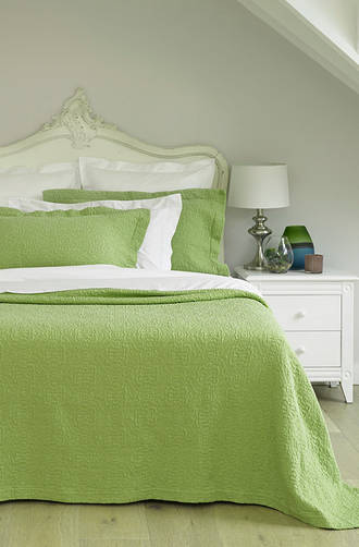 Baksana Serenity Sweet Pea Bedspread Set