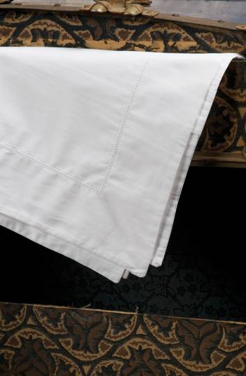 Bianca Lorenne - Ajour Sheets - White / Pillowcases sold separately