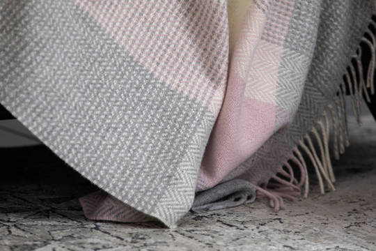 Importico - Foxford - Cashmere Wool - Rose - Throw