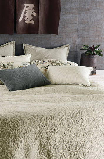 Bianca Lorenne - Etsu Oatmeal Bedspread/ Pillowcases