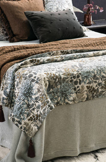 Bianca Lorenne - Inverno Coverlet