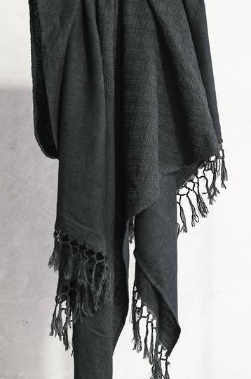 Bianca Lorenne - Sashiko Midnight Embroidered Throw