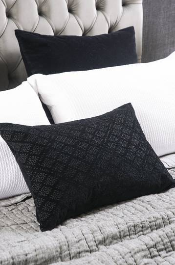 Bianca Lorenne - Sashiko Black Cushion